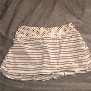 size 4 lululemon skirt
